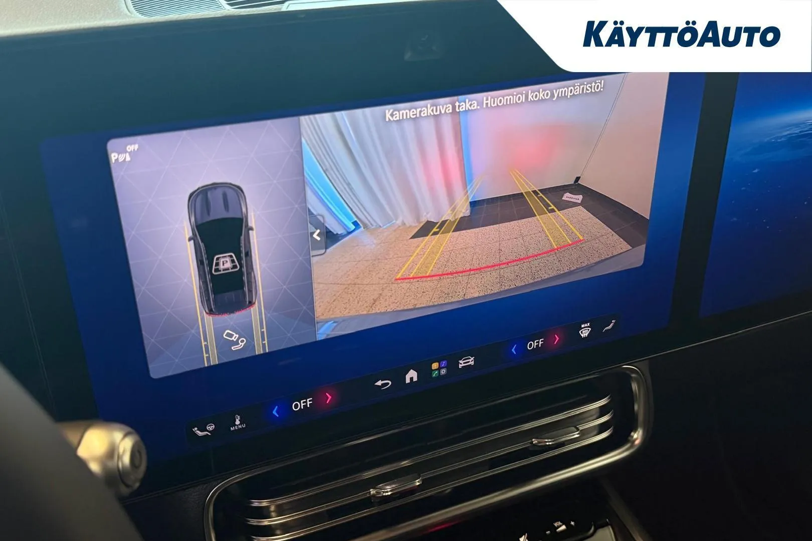 MERCEDES-BENZ GLB YMF-789 carousel image