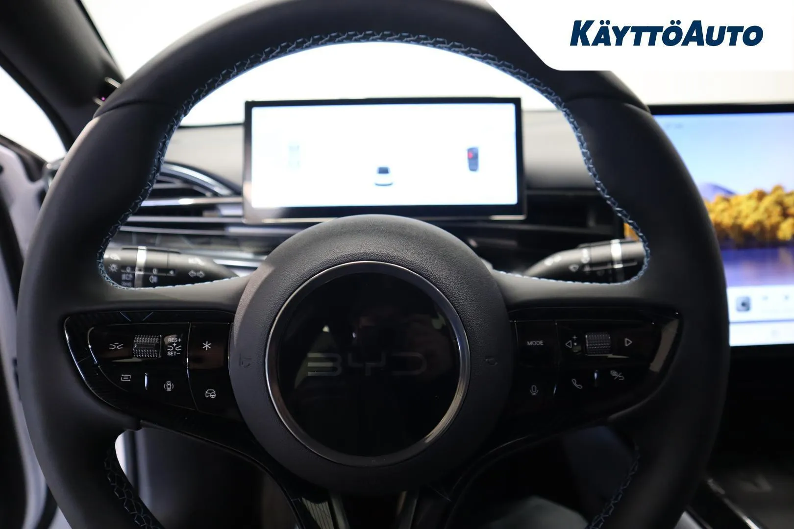 BYD Seal ZPU-404 carousel image