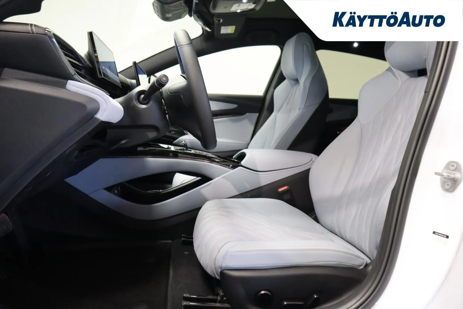 BYD Seal ZPU-404 carousel image