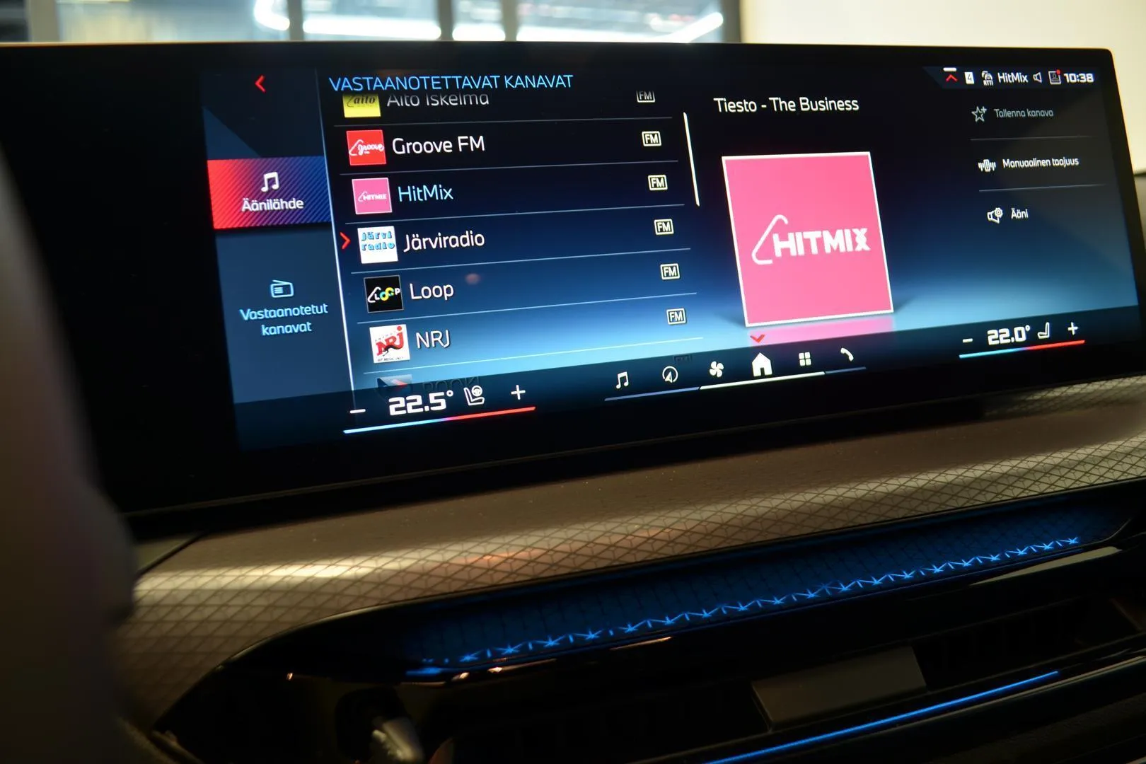 BMW I4 M60 YMN-669 carousel image