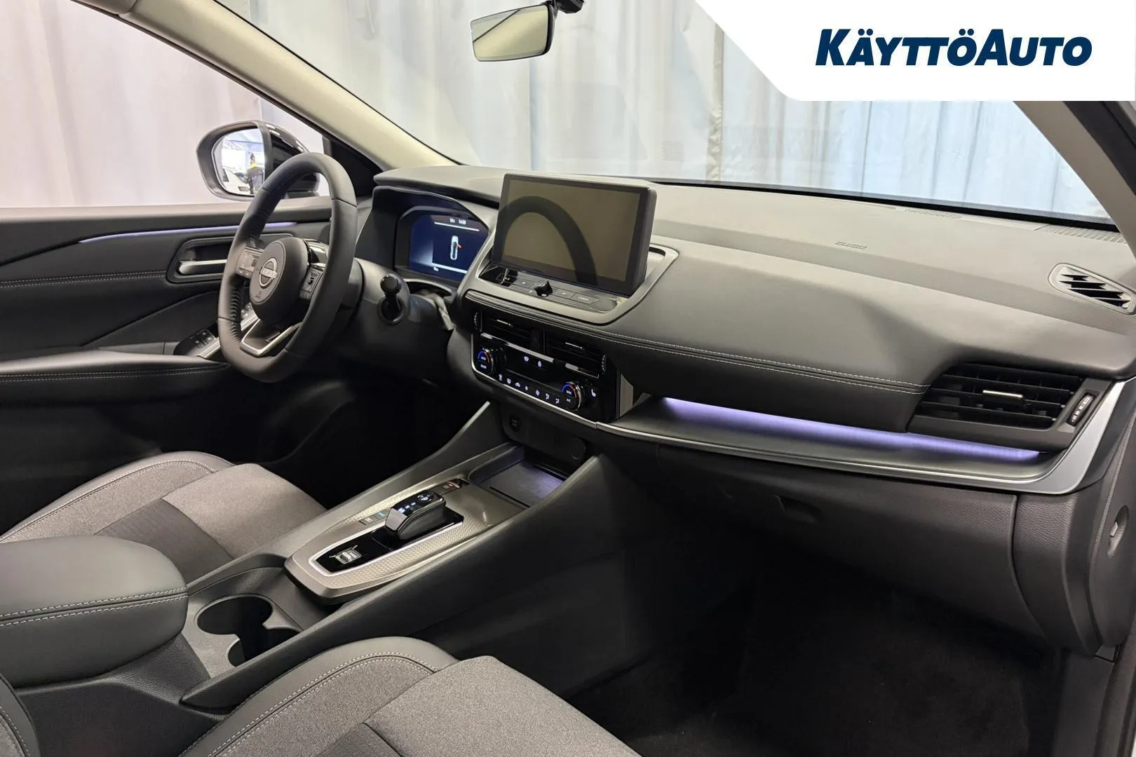 Nissan Qashqai SZJ-266 carousel image