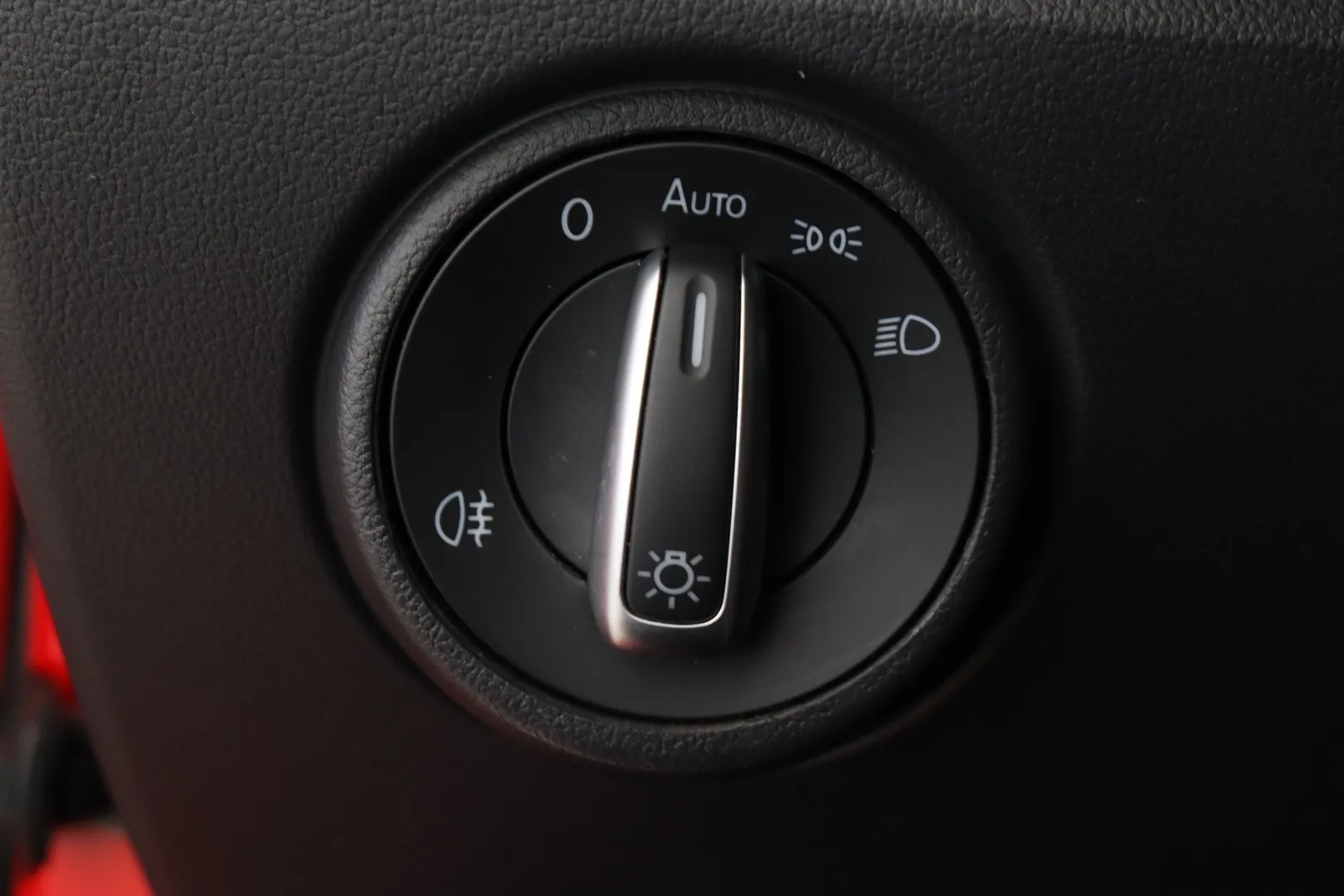 Seat Mii electric XXO-960 carousel image