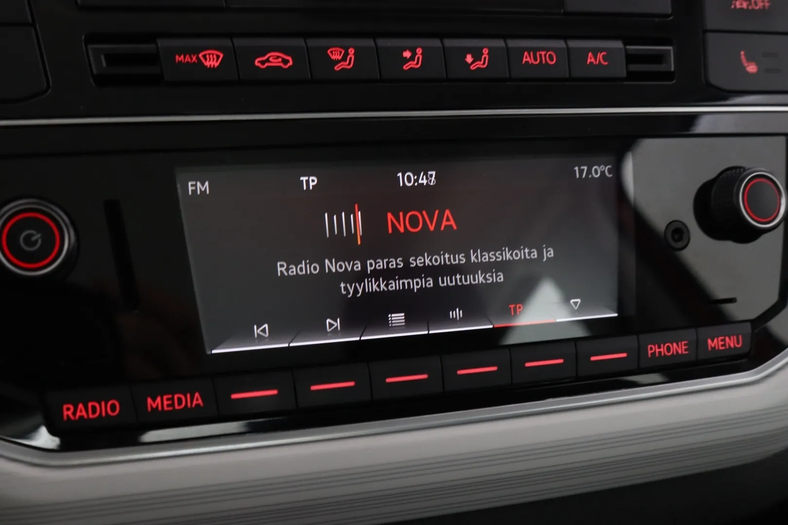 Seat Mii electric XXO-960 carousel image