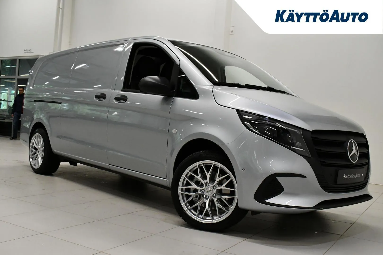 Mercedes-Benz Vito MRT-490 carousel image