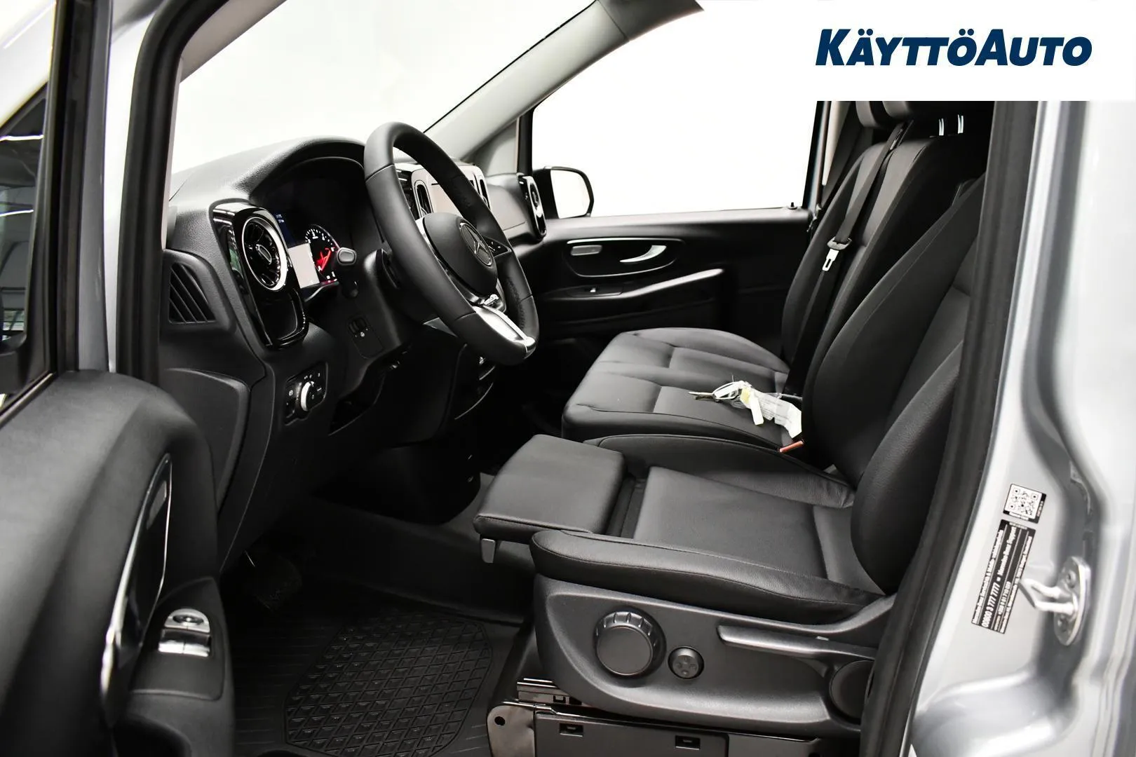 Mercedes-Benz Vito MRT-490 carousel image