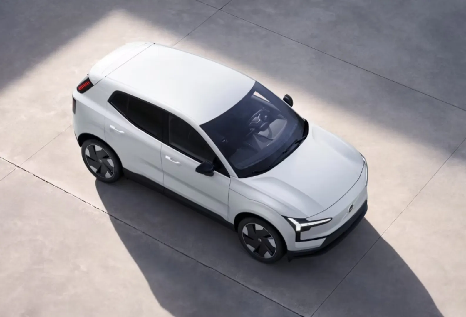 Volvo EX30 ZRN-952 carousel image