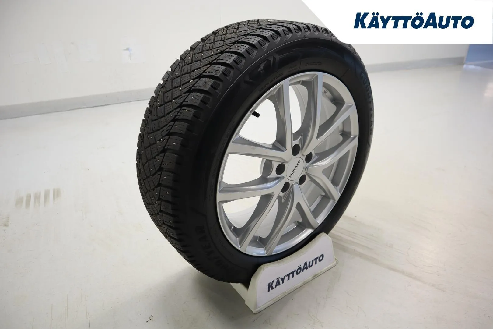 Skoda Enyaq XTM-706 carousel image
