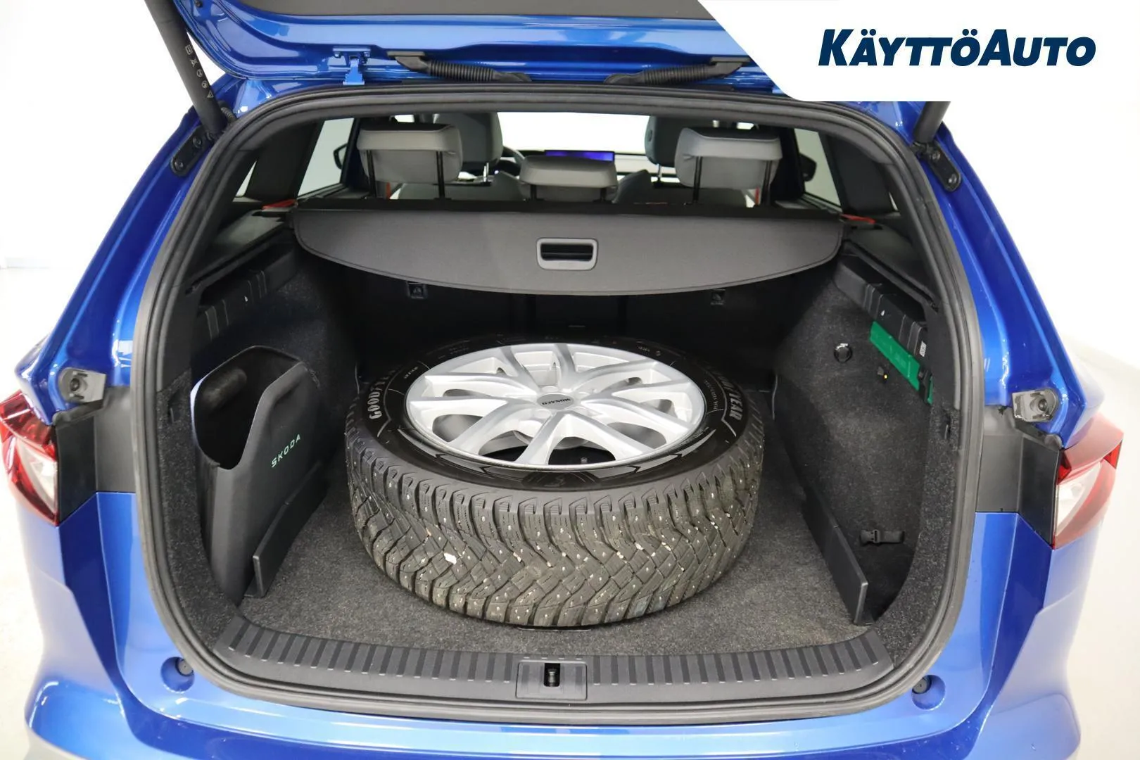 Skoda Enyaq XTM-706 carousel image