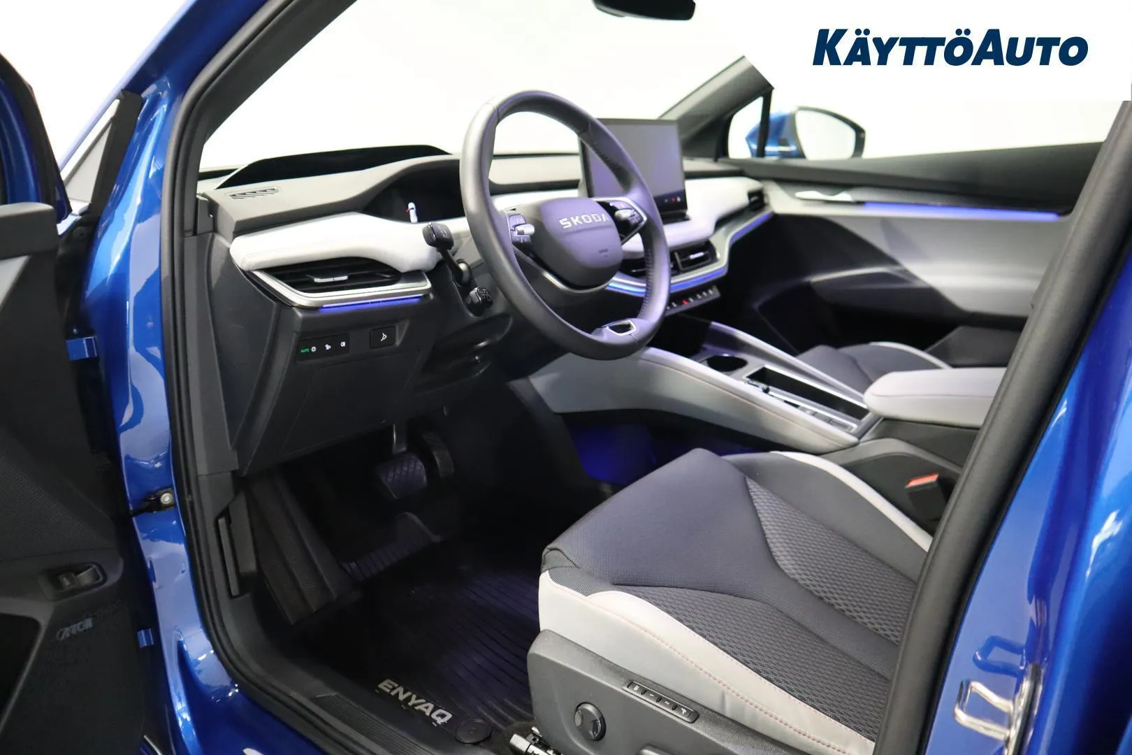 Skoda Enyaq XTM-706 carousel image