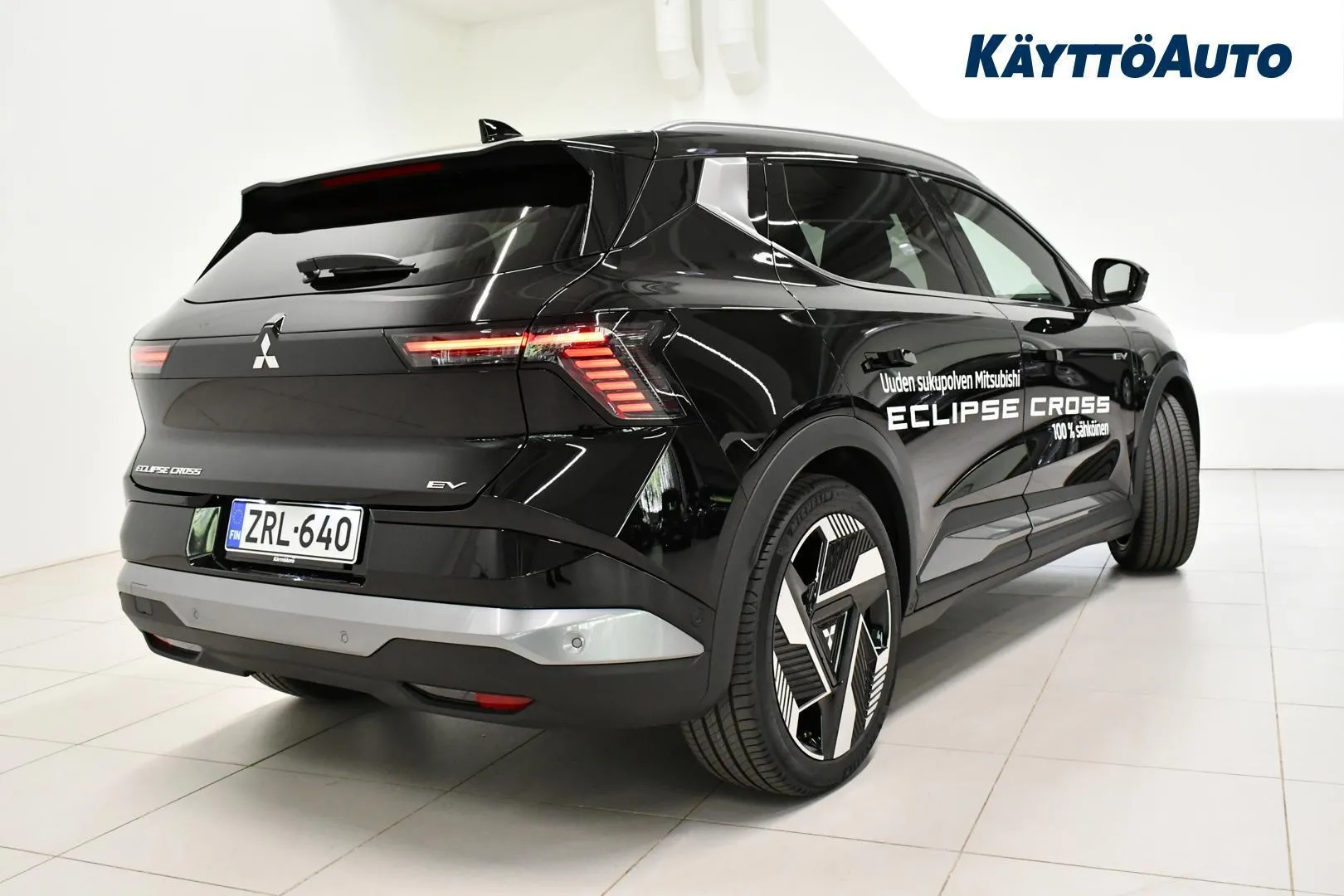 Mitsubishi Eclipse Cross ZRL-640 carousel image