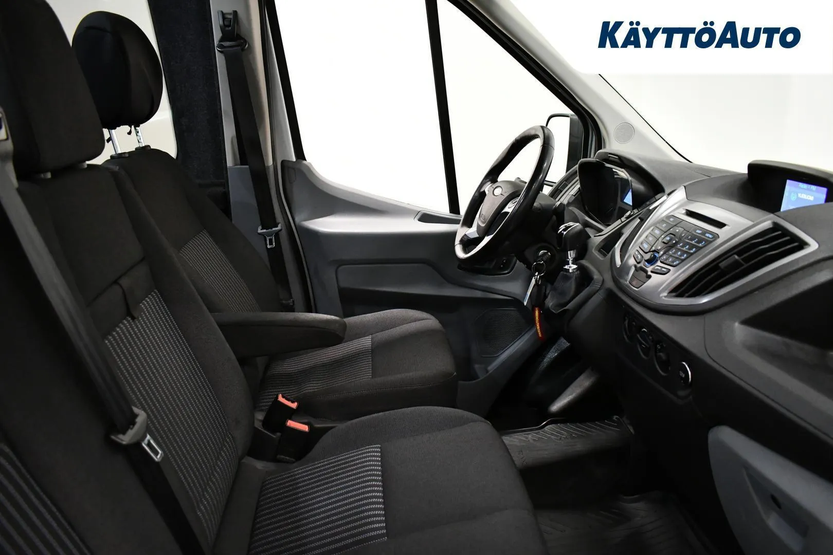 Ford Transit FME-675 carousel image