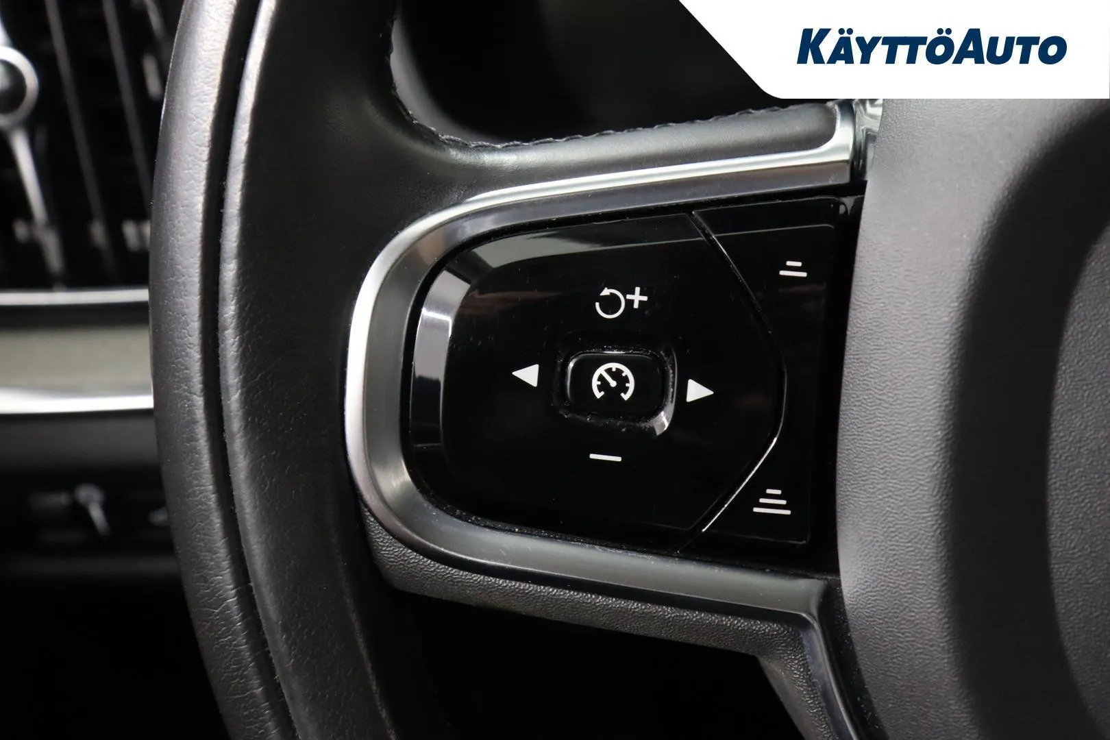 Volvo V60 SPL-985 carousel image