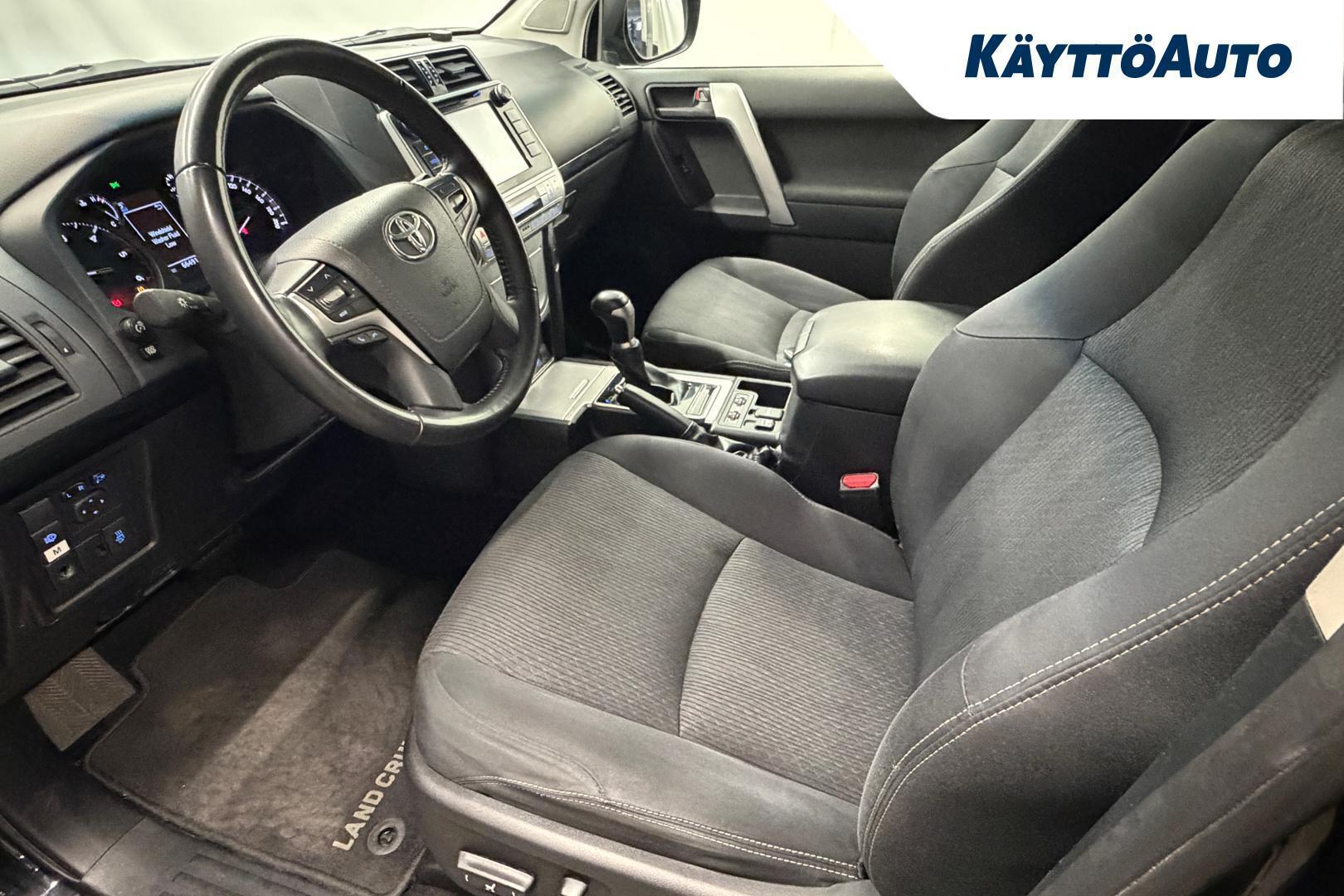 Toyota Land Cruiser 2019, kuva 4/29