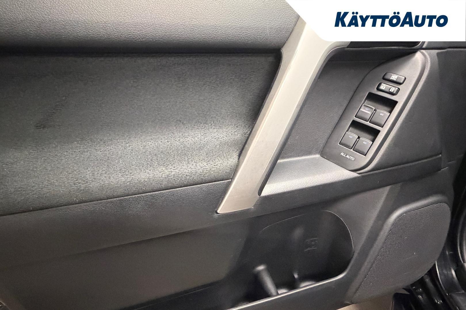 Toyota Land Cruiser 2019, kuva 7/29