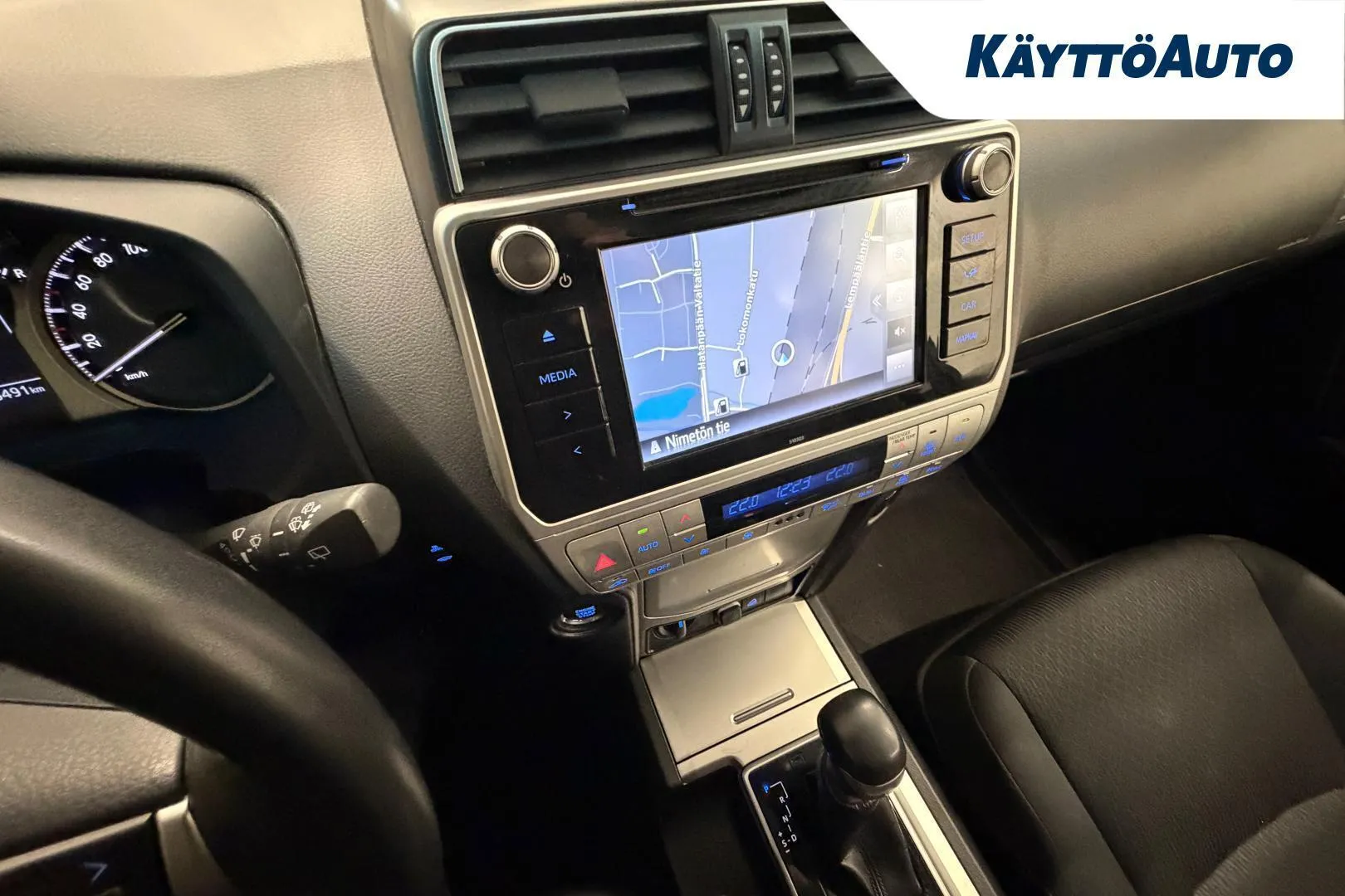 Toyota Land Cruiser ZMS-274 carousel image