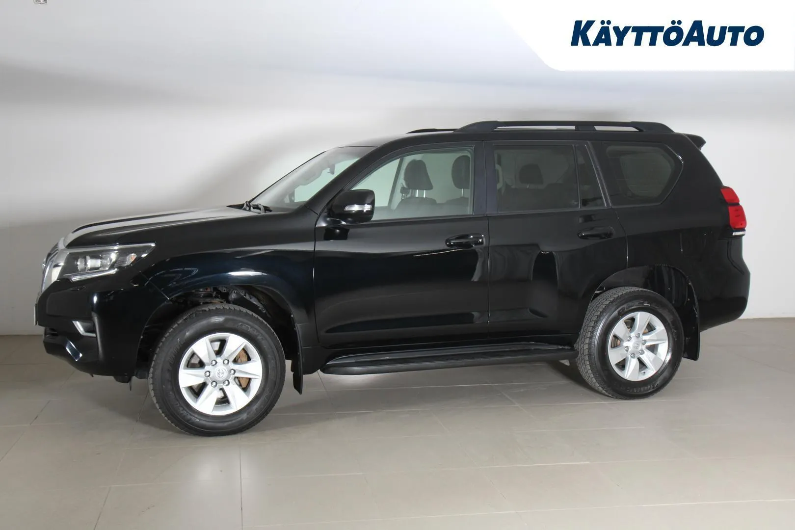 Toyota Land Cruiser ZMS-274 carousel image