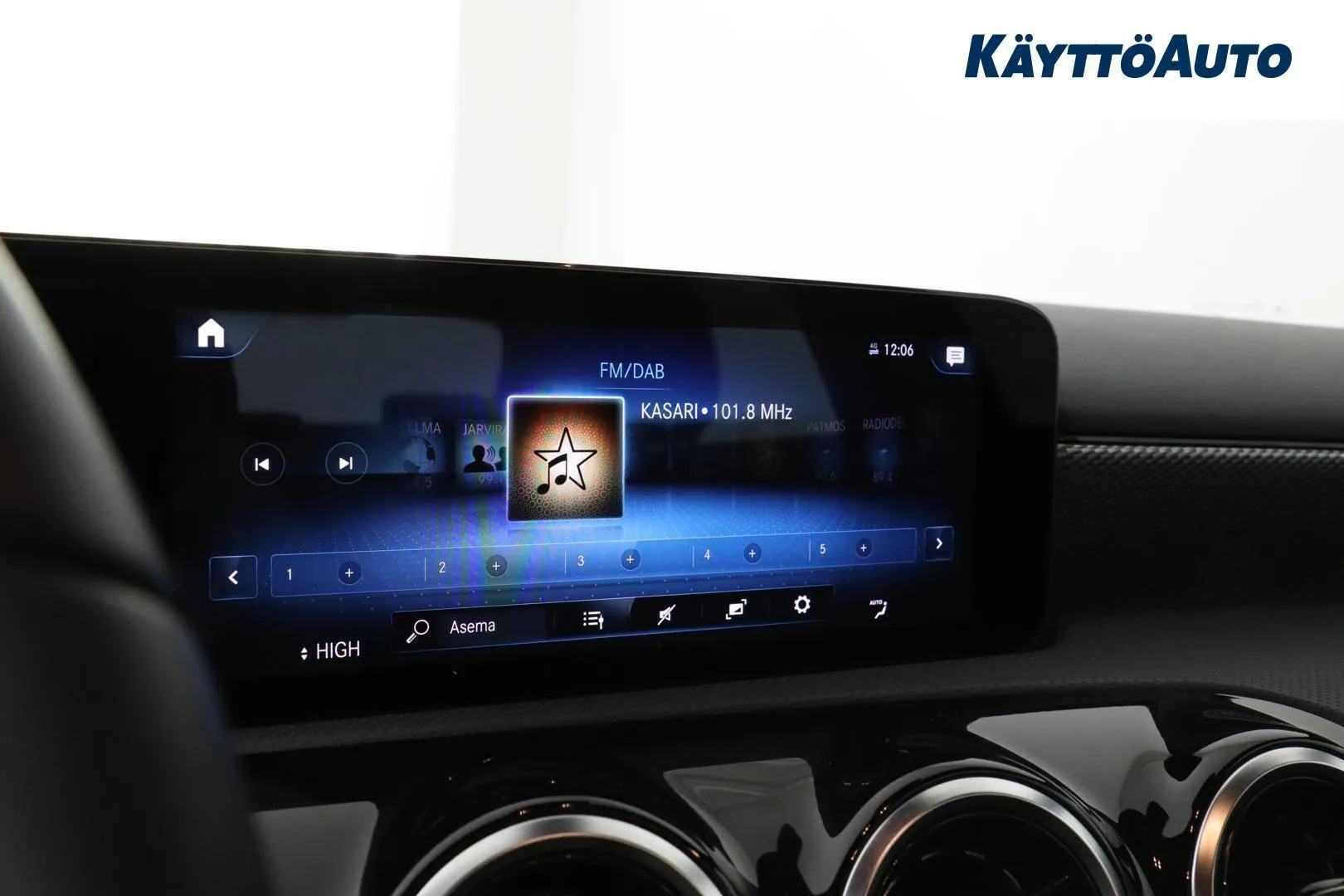 Mercedes-Benz A MOE-224 carousel image