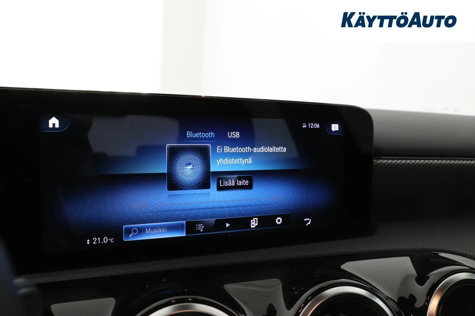 Mercedes-Benz A MOE-224 carousel image