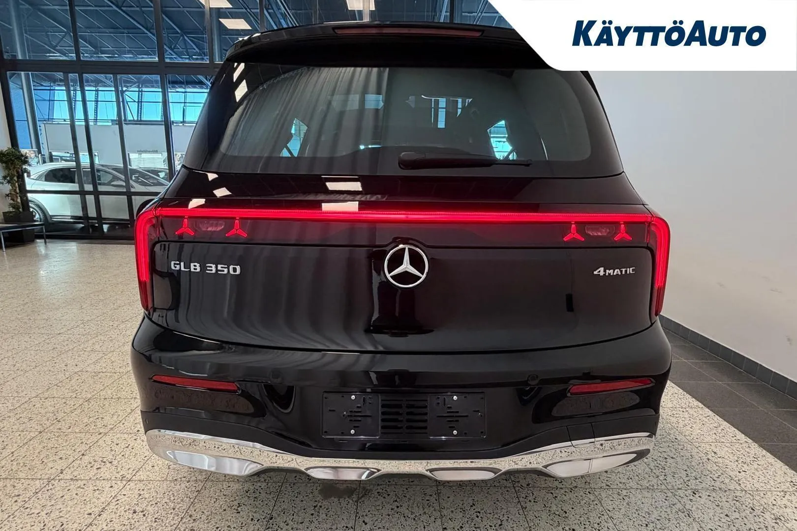 Mercedes-Benz GLB NOM-161 carousel image