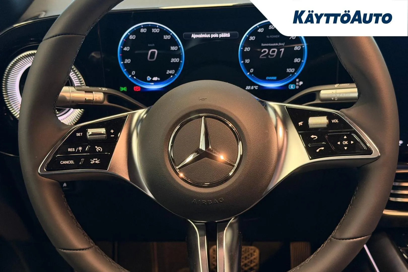 Mercedes-Benz GLB NOM-161 carousel image