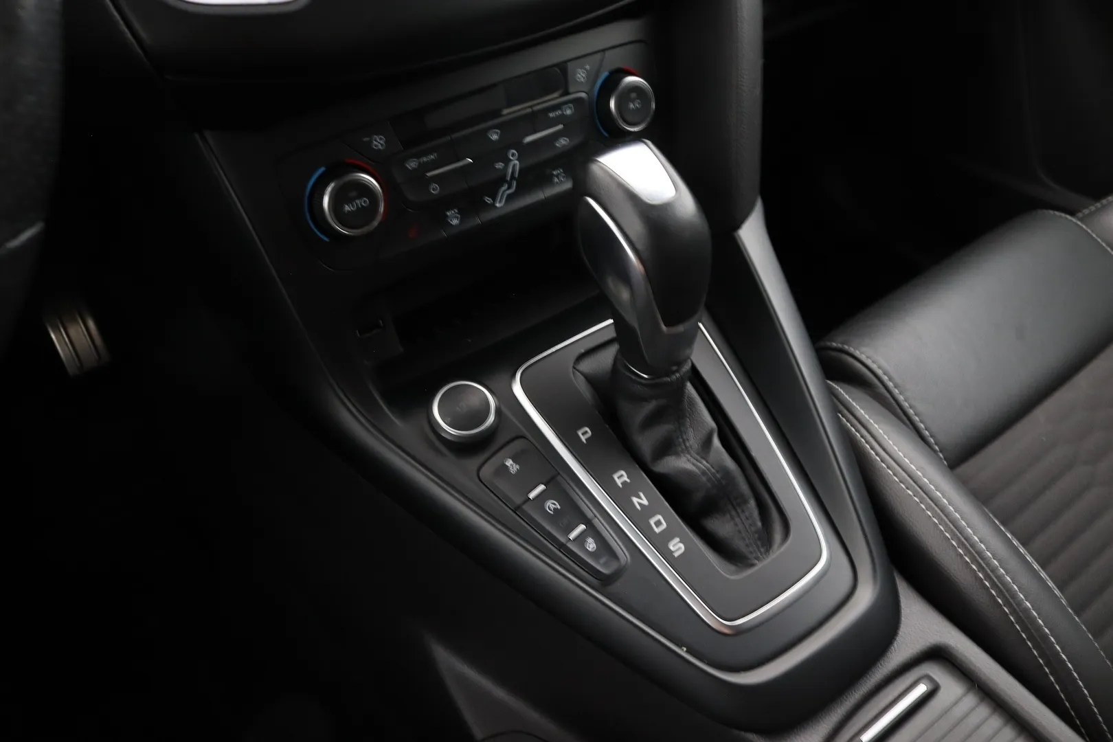 Ford Focus OVS-641 carousel image