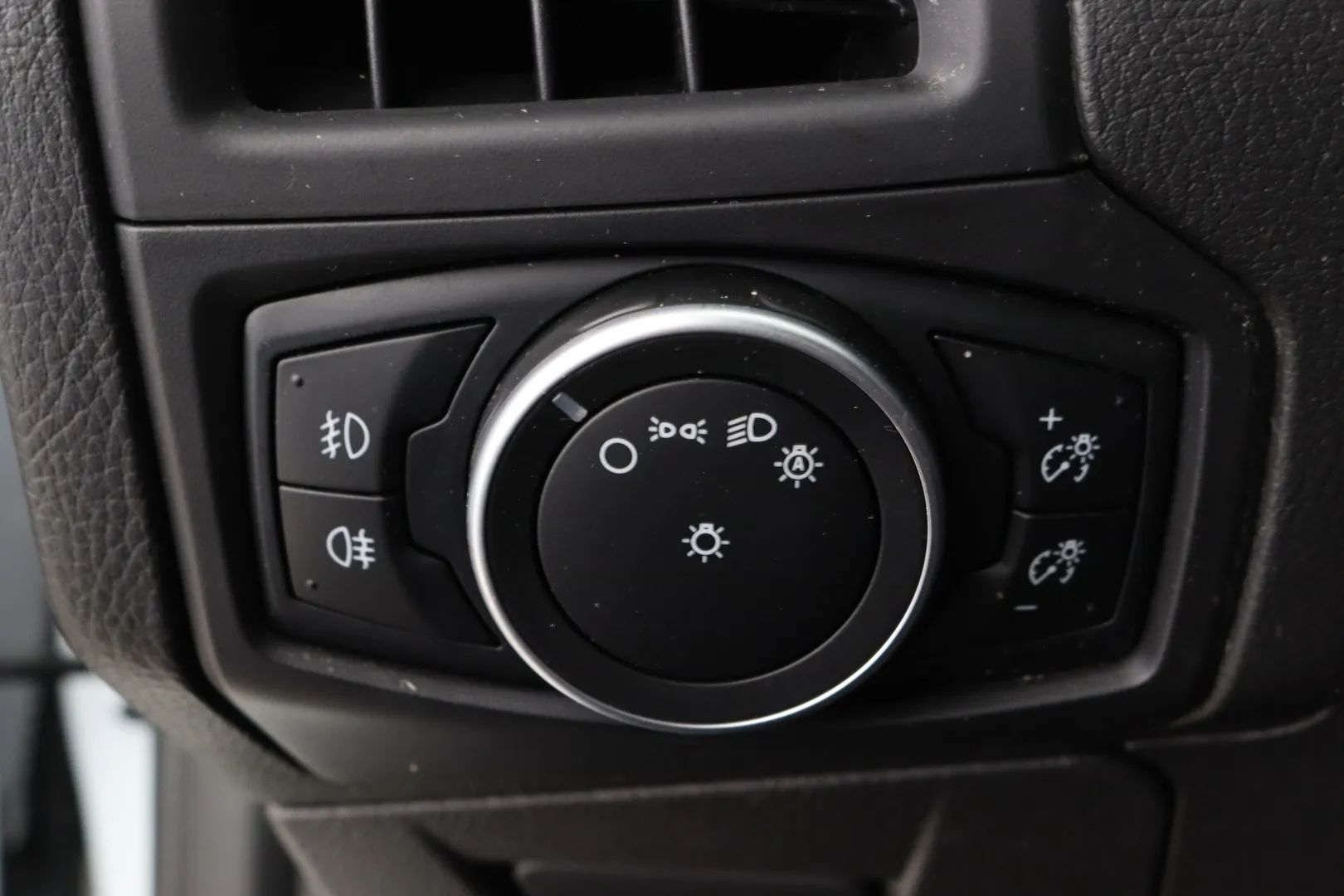 Ford Focus OVS-641 carousel image