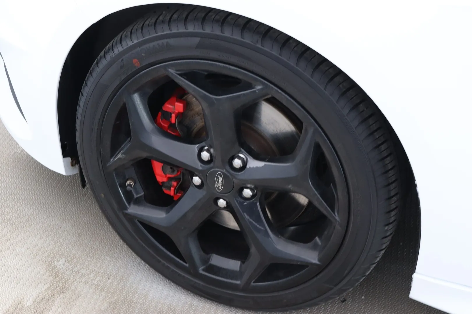 Ford Focus OVS-641 carousel image