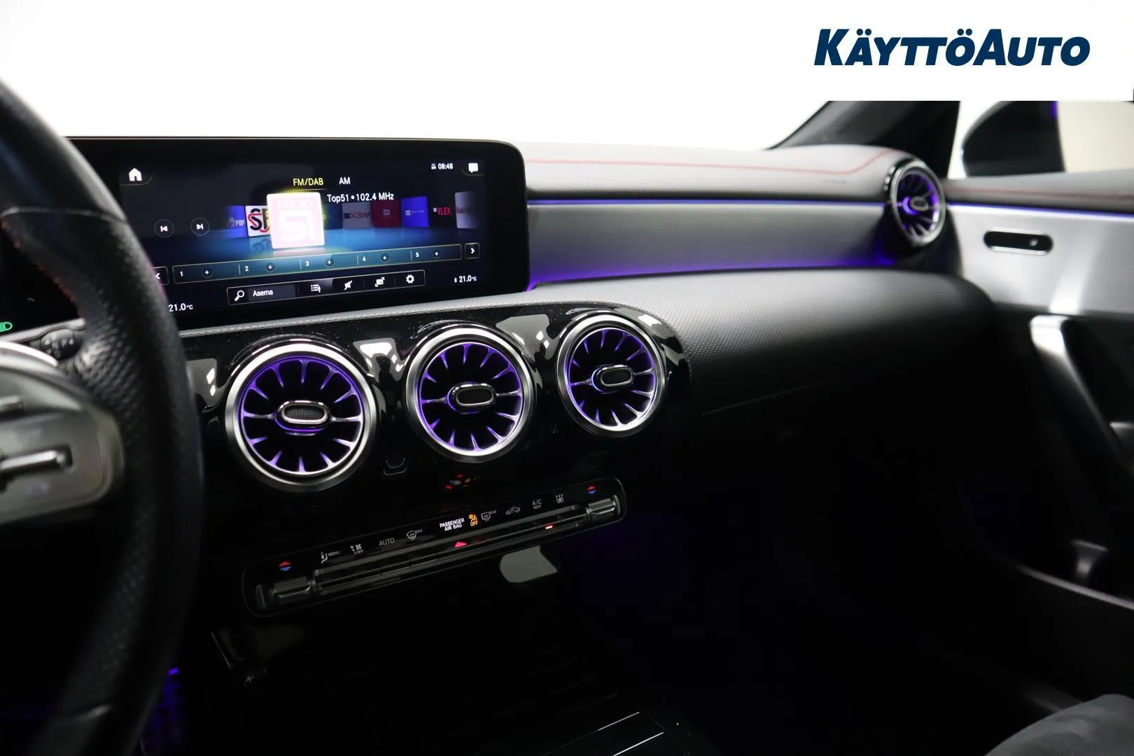 Mercedes-Benz CLA KUM-606 carousel image