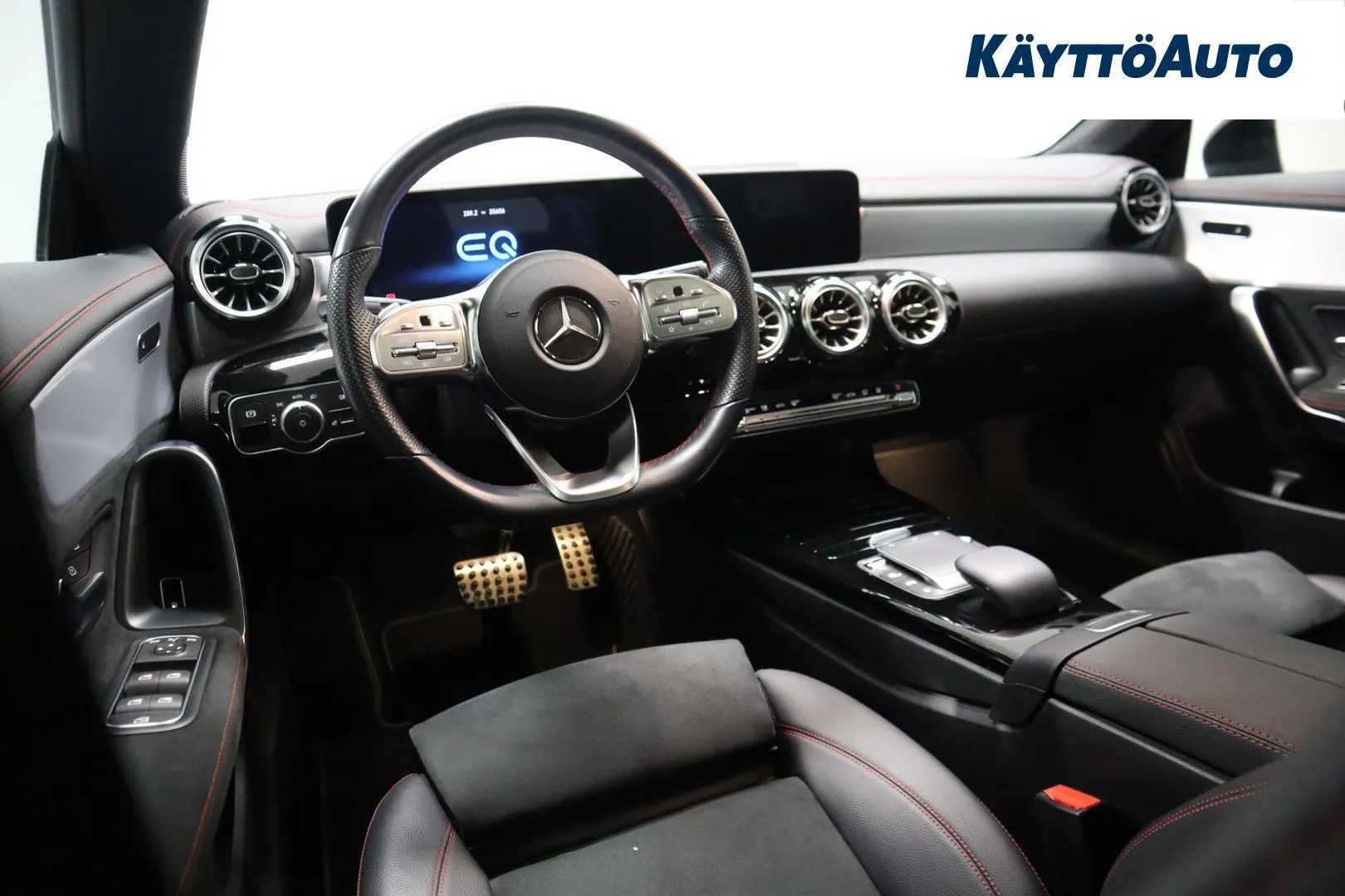 Mercedes-Benz CLA KUM-606 carousel image