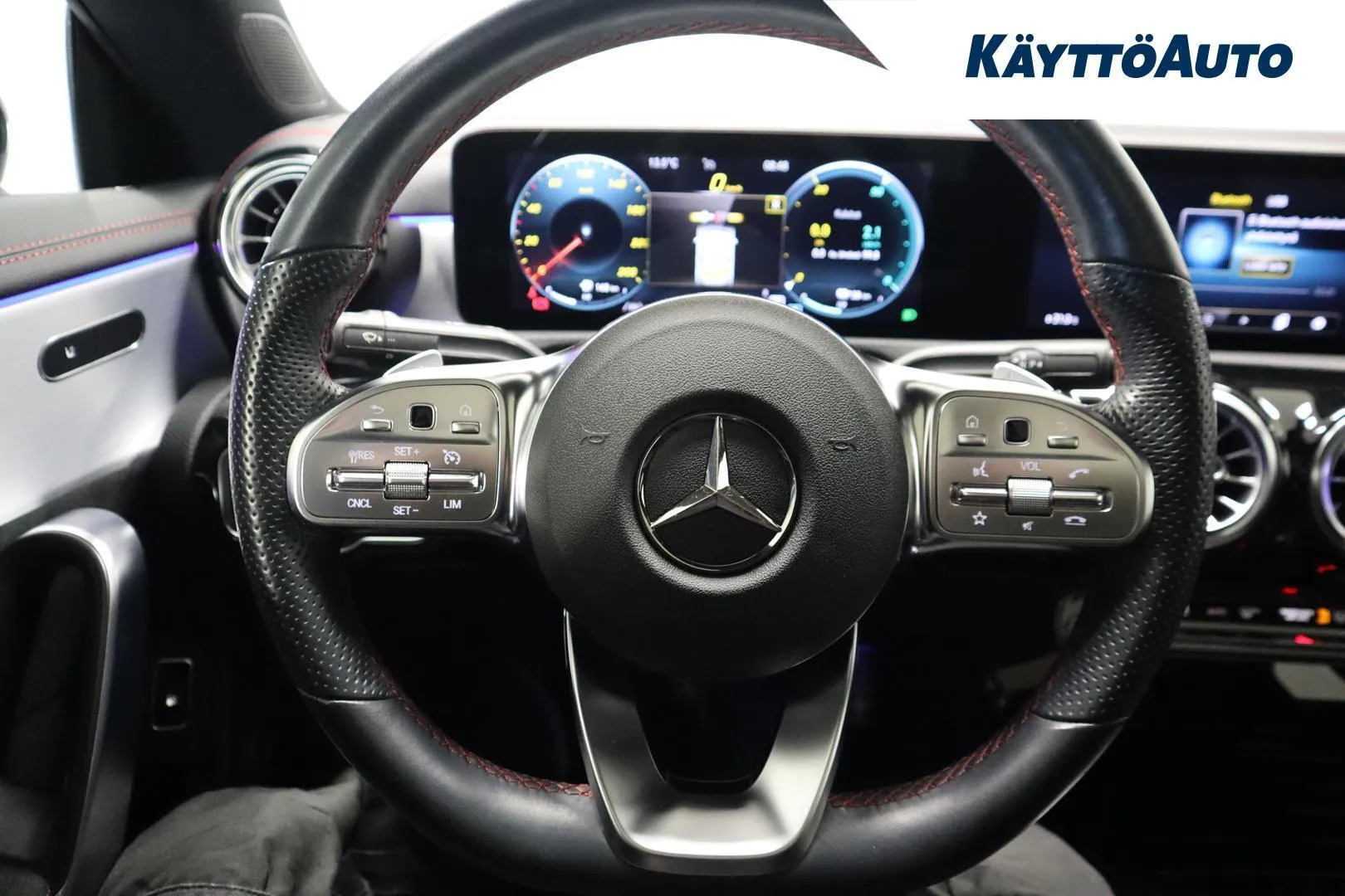 Mercedes-Benz CLA KUM-606 carousel image
