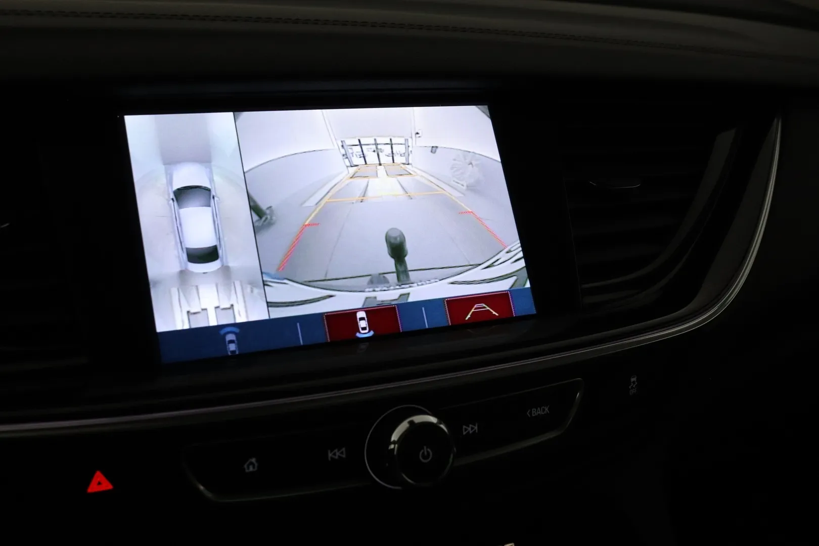 Opel Insignia FIA-726 carousel image