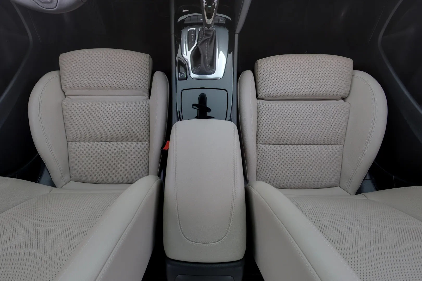 Opel Insignia FIA-726 carousel image