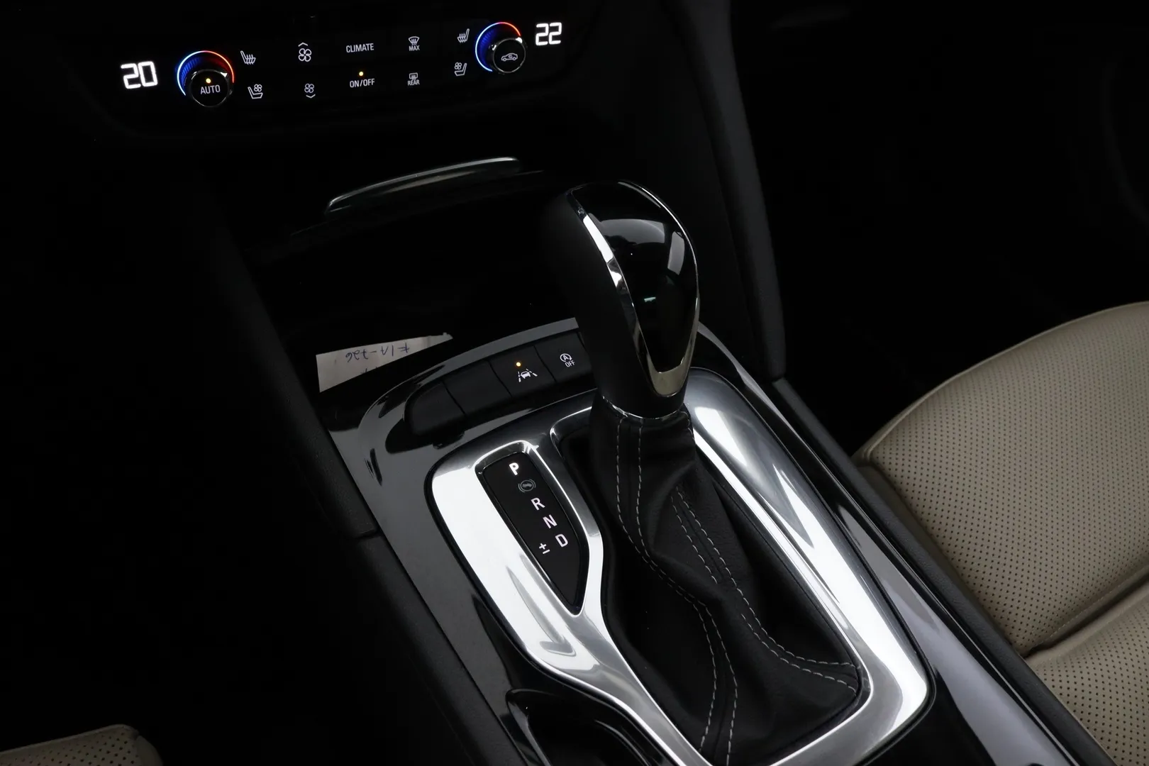 Opel Insignia FIA-726 carousel image