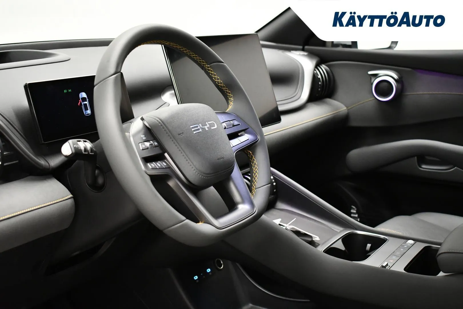 BYD ATTO 3 GRO-371 carousel image