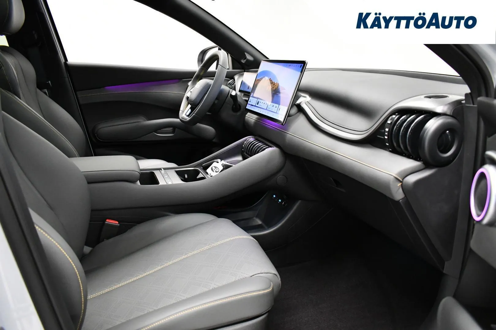 BYD ATTO 3 GRO-371 carousel image