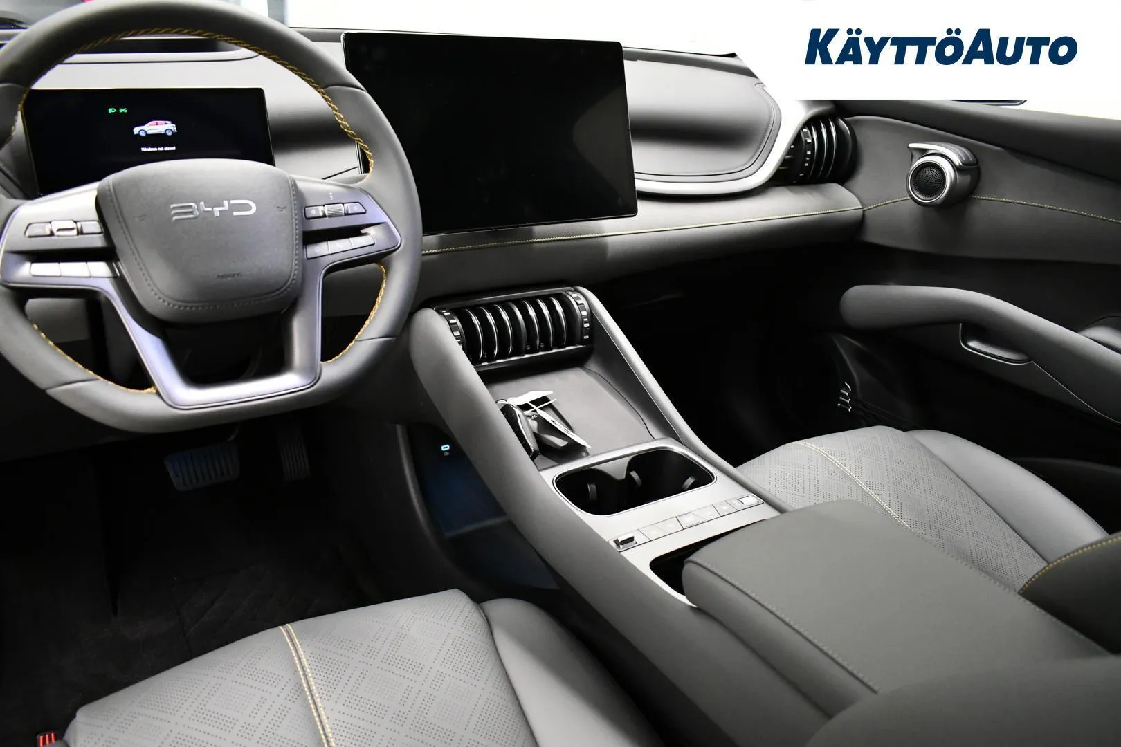 BYD ATTO 3 GRO-371 carousel image