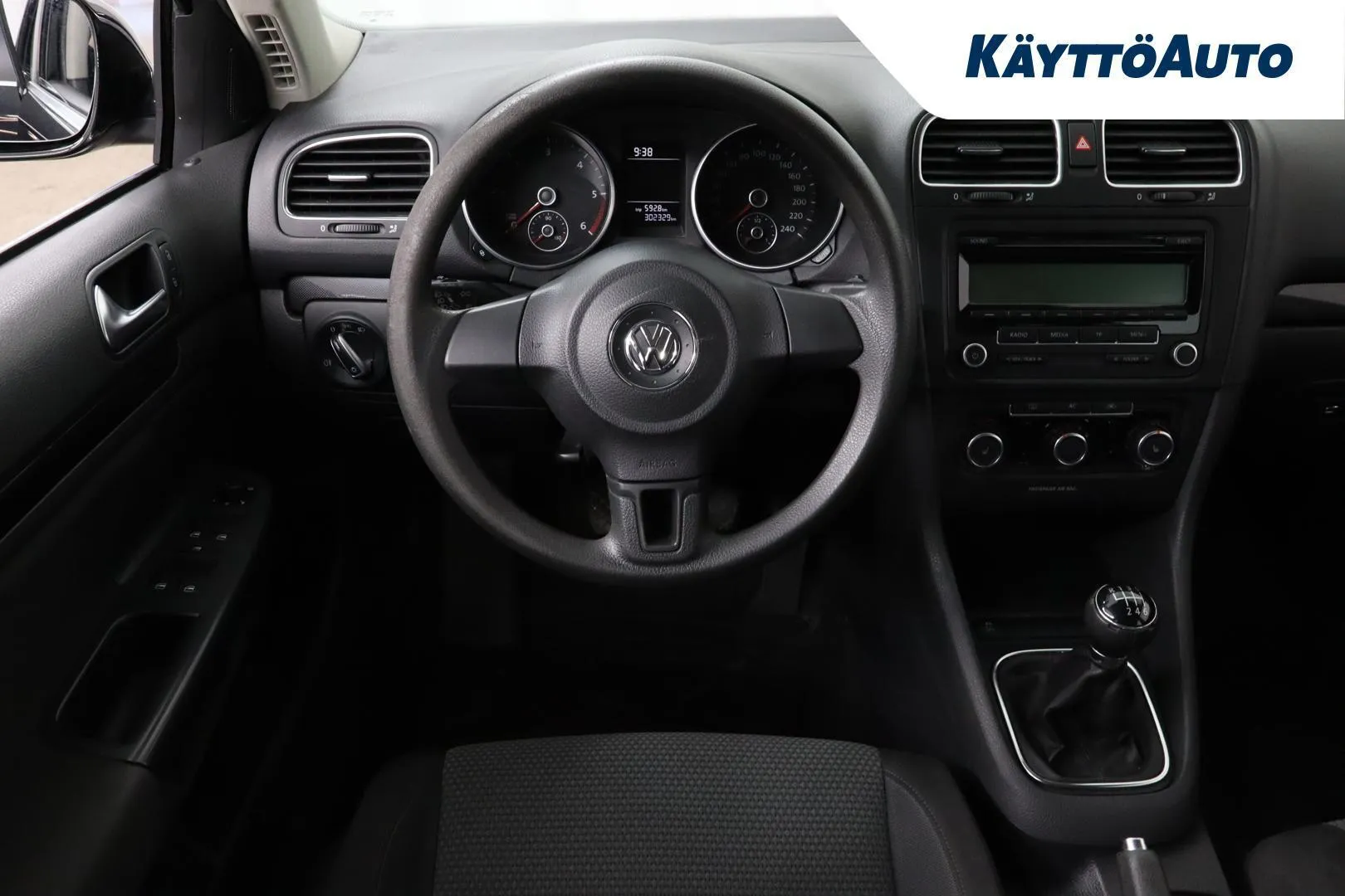 Volkswagen Golf YHO-856 carousel image