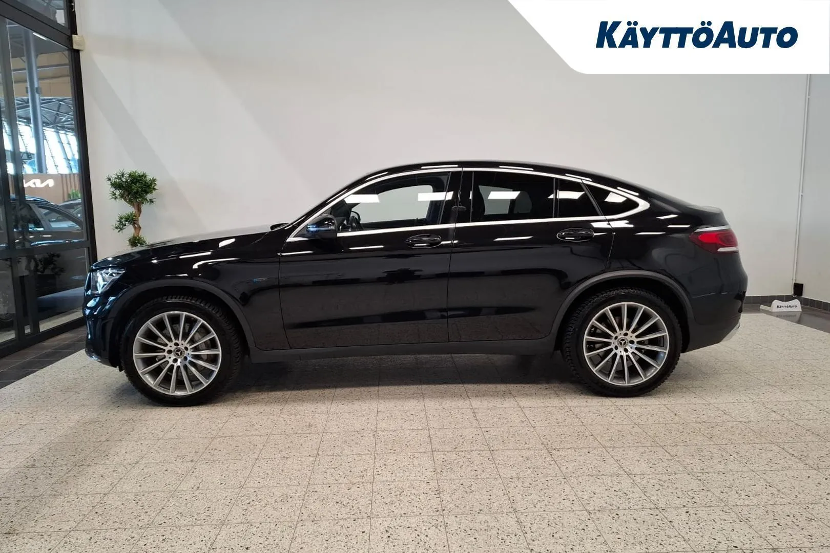 Mercedes-Benz GLC ZOR-106 carousel image