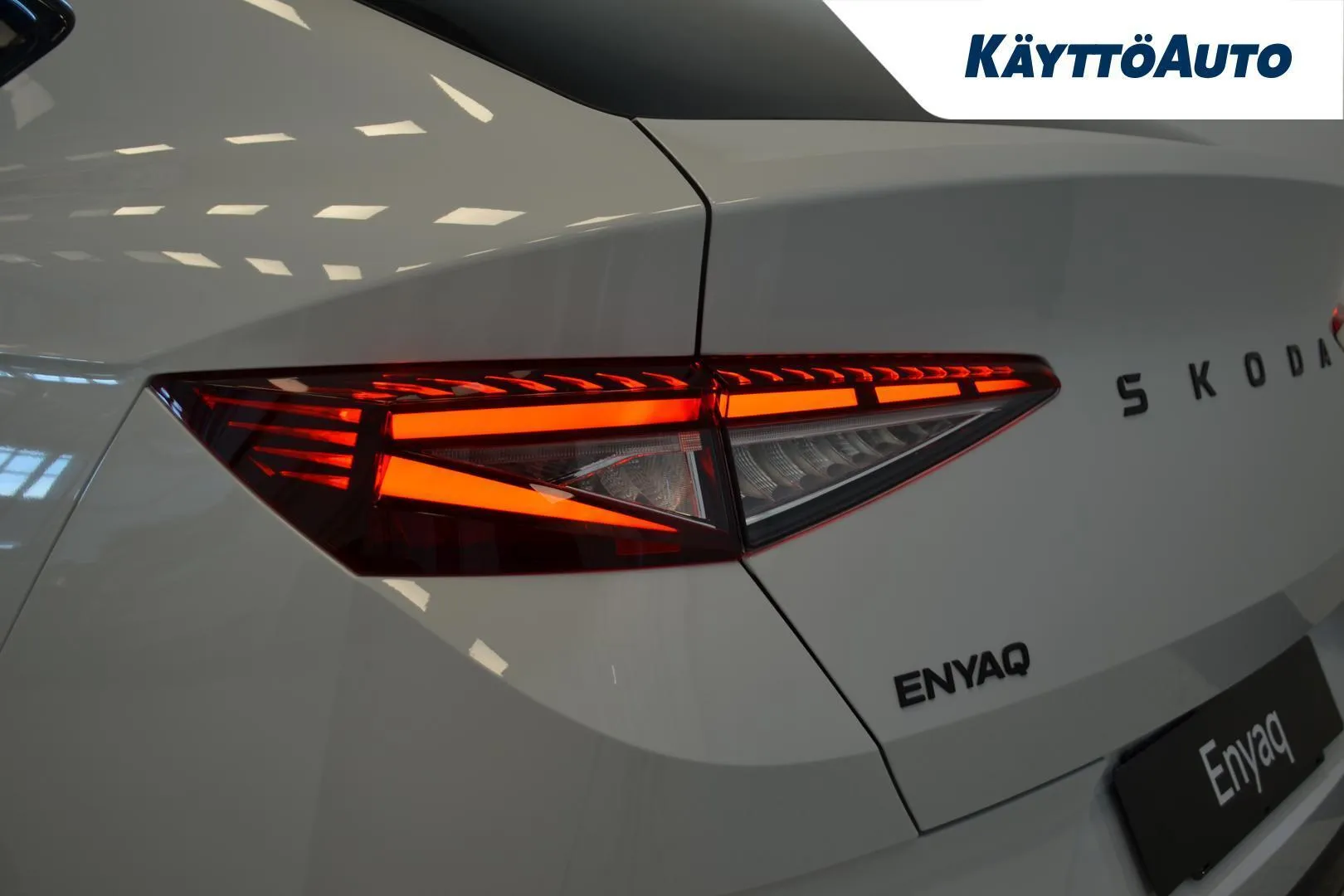Skoda Enyaq ZRE-380 carousel image