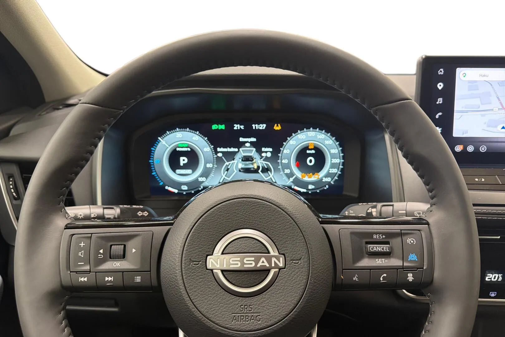 Nissan Qashqai SZJ-606 carousel image