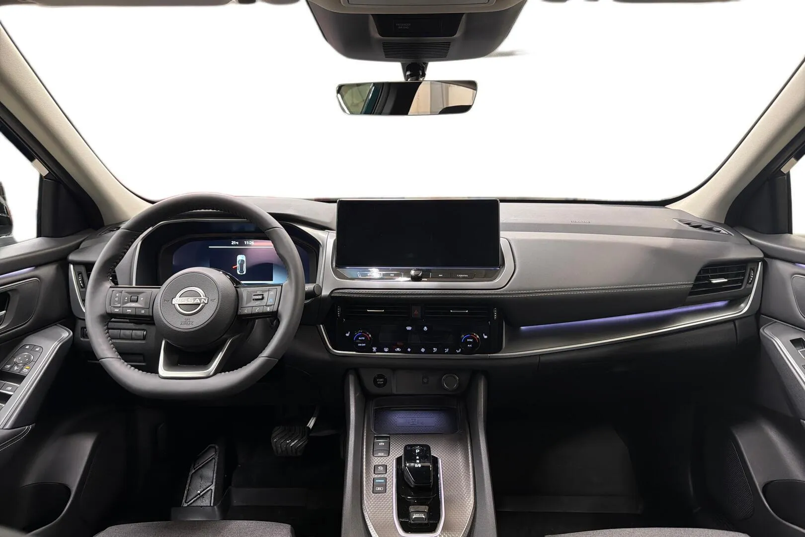 Nissan Qashqai SZJ-606 carousel image