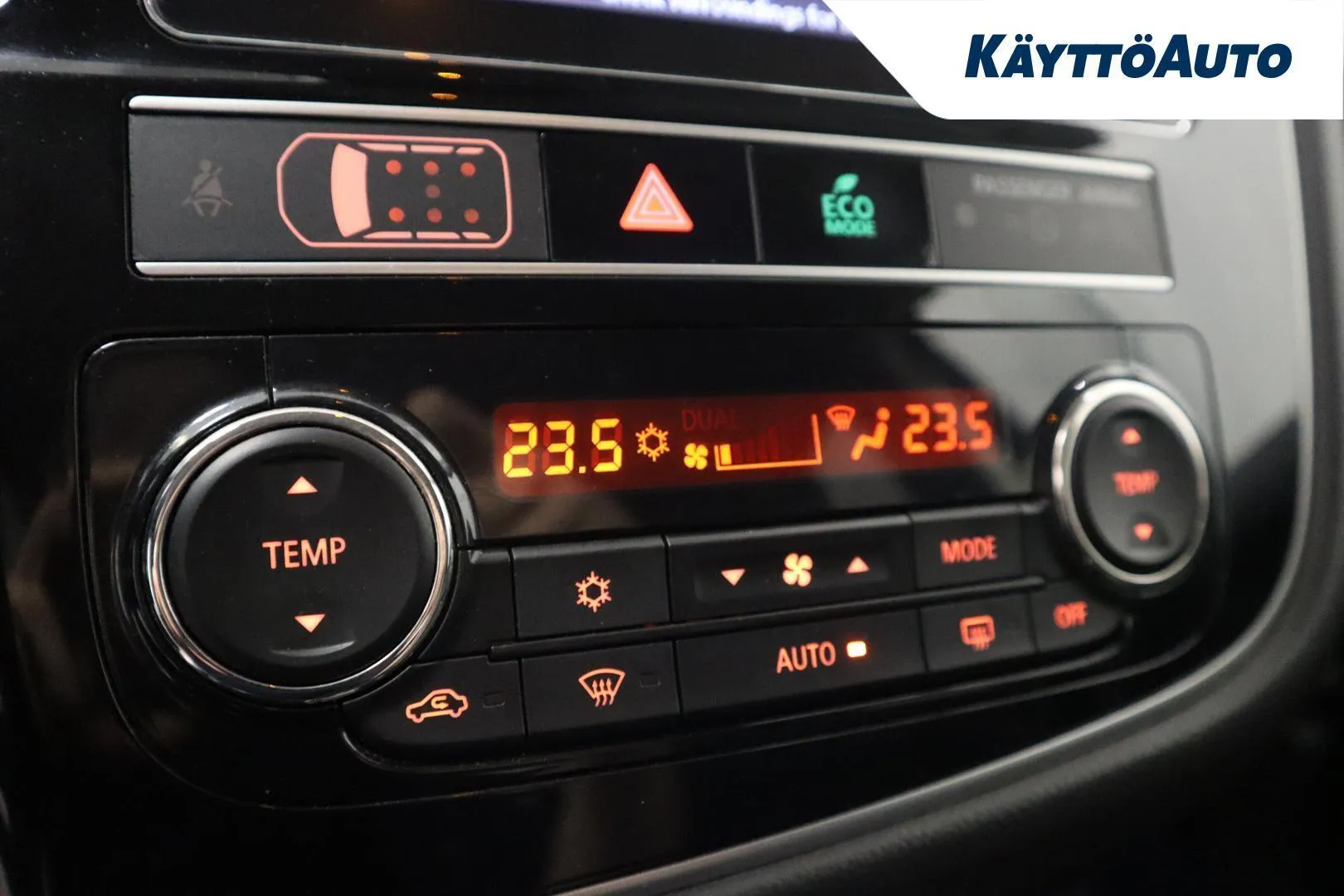 Mitsubishi Outlander PHEV KTL-761 carousel image