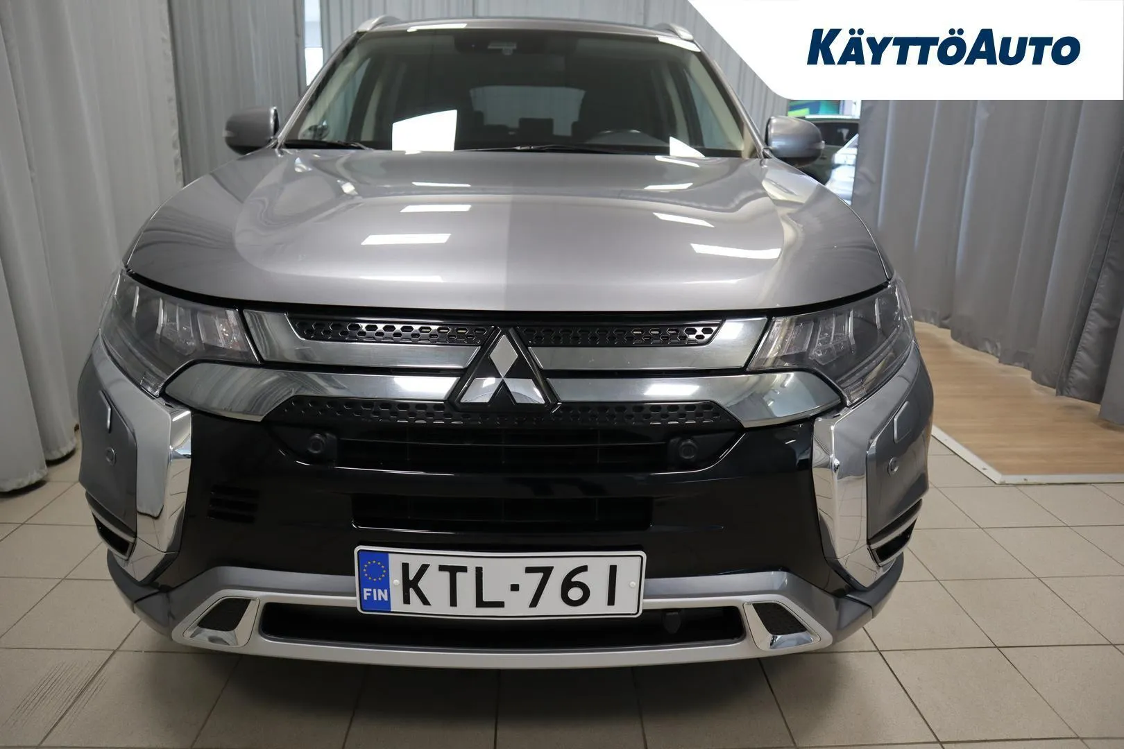 Mitsubishi Outlander PHEV KTL-761 carousel image