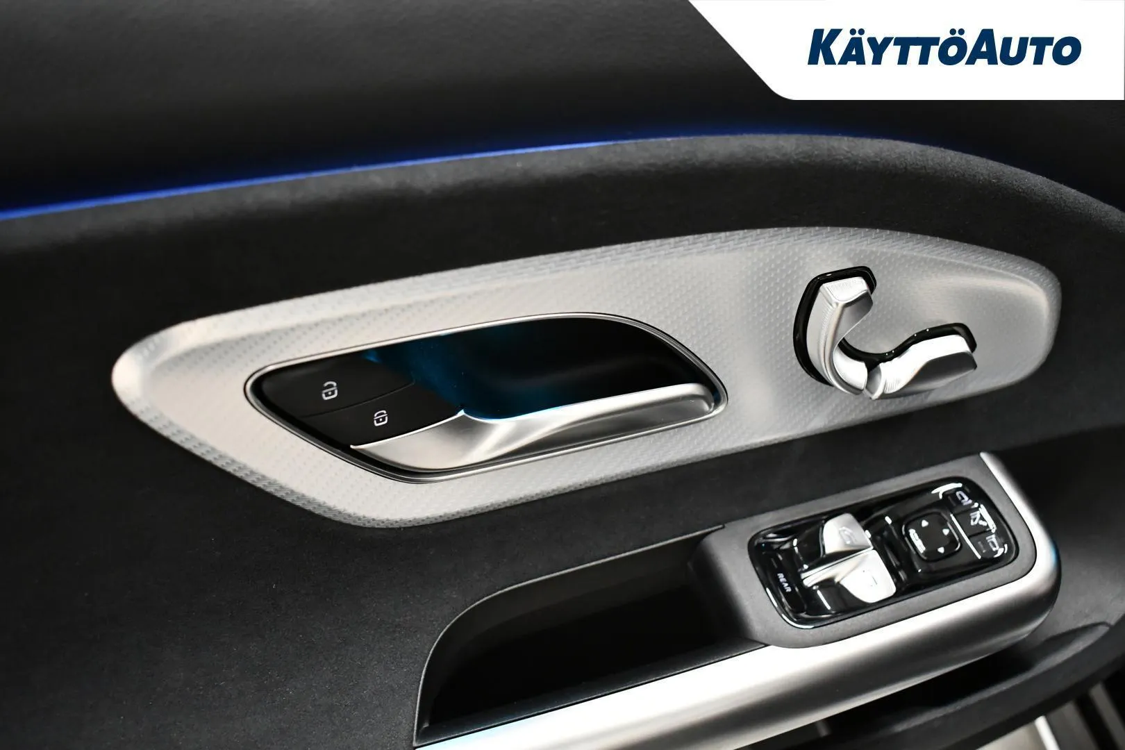 MERCEDES-BENZ CLA YMM-993 carousel image