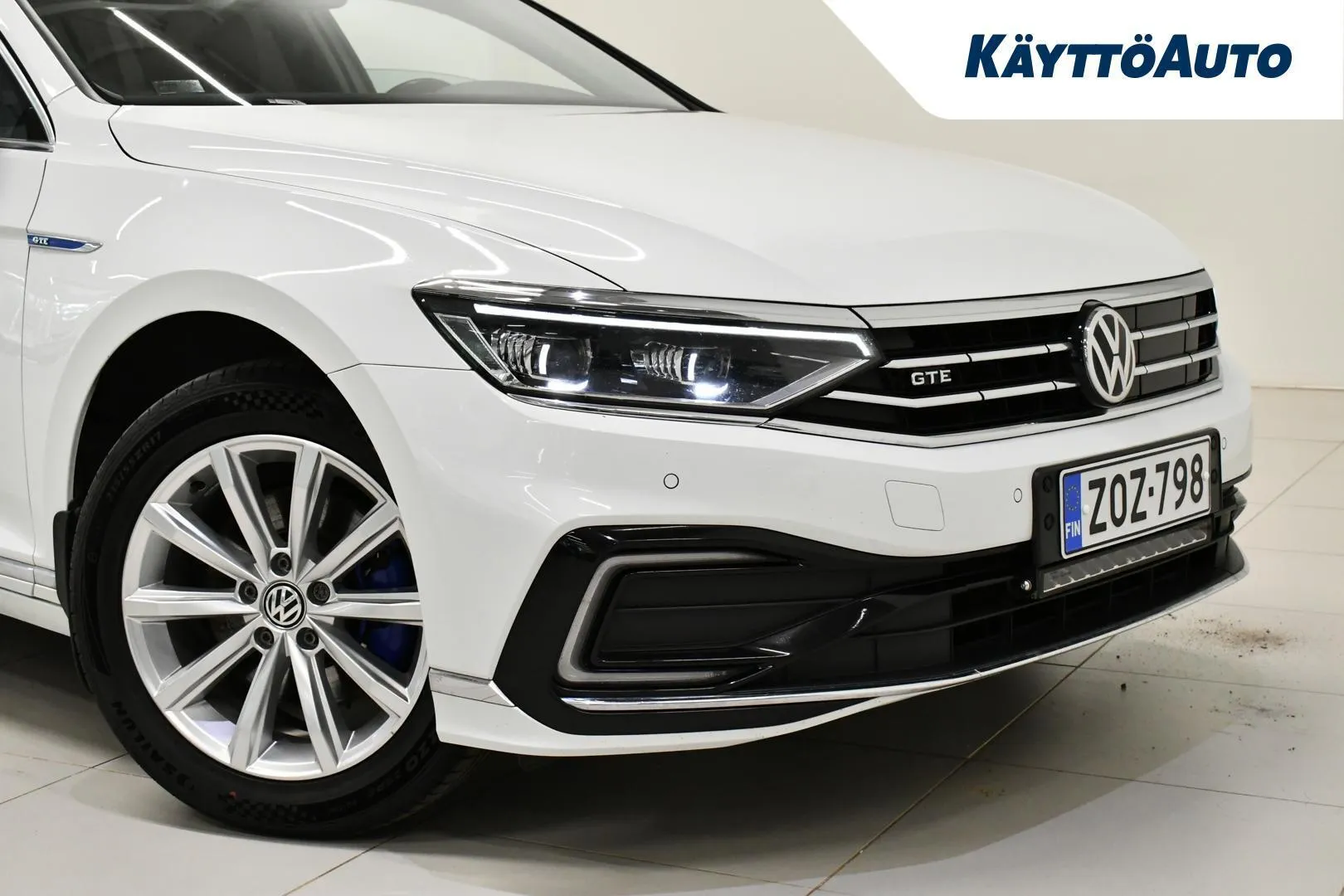 Volkswagen Passat ZOZ-798 carousel image