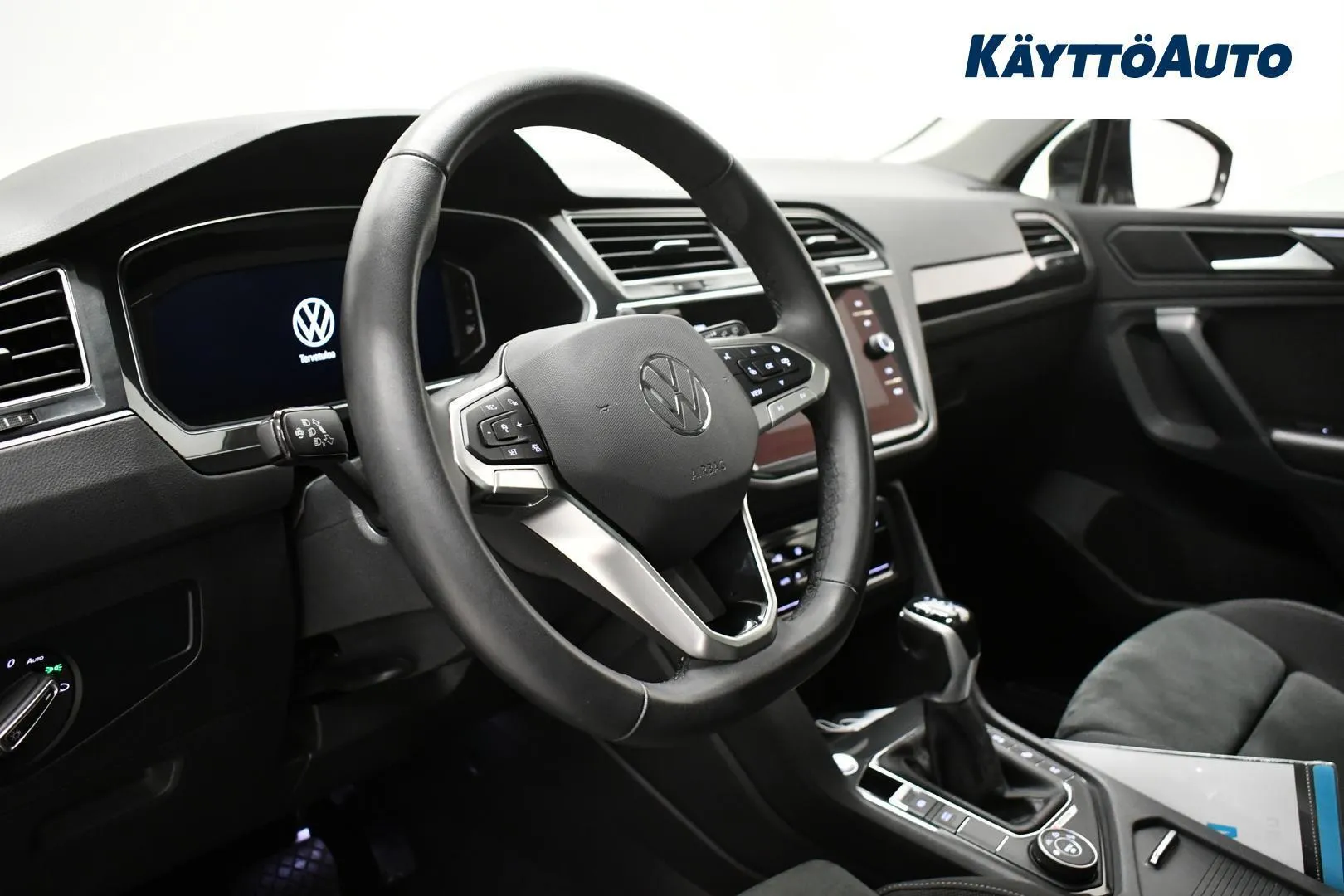 Volkswagen Tiguan JME-255 carousel image