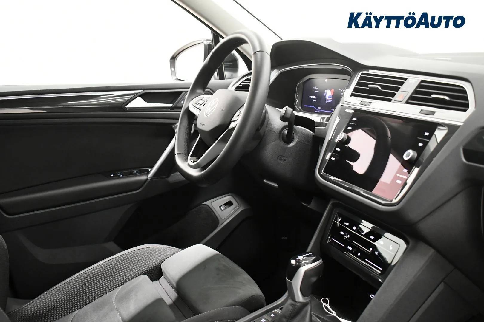 Volkswagen Tiguan JME-255 carousel image