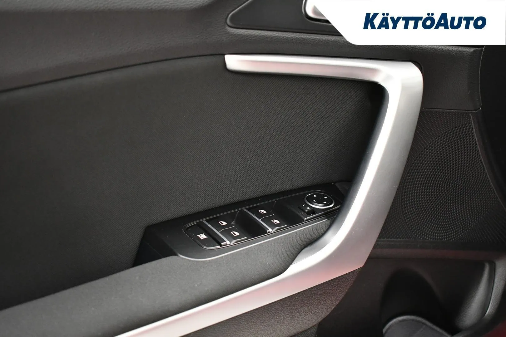 Kia Ceed GOY-557 carousel image