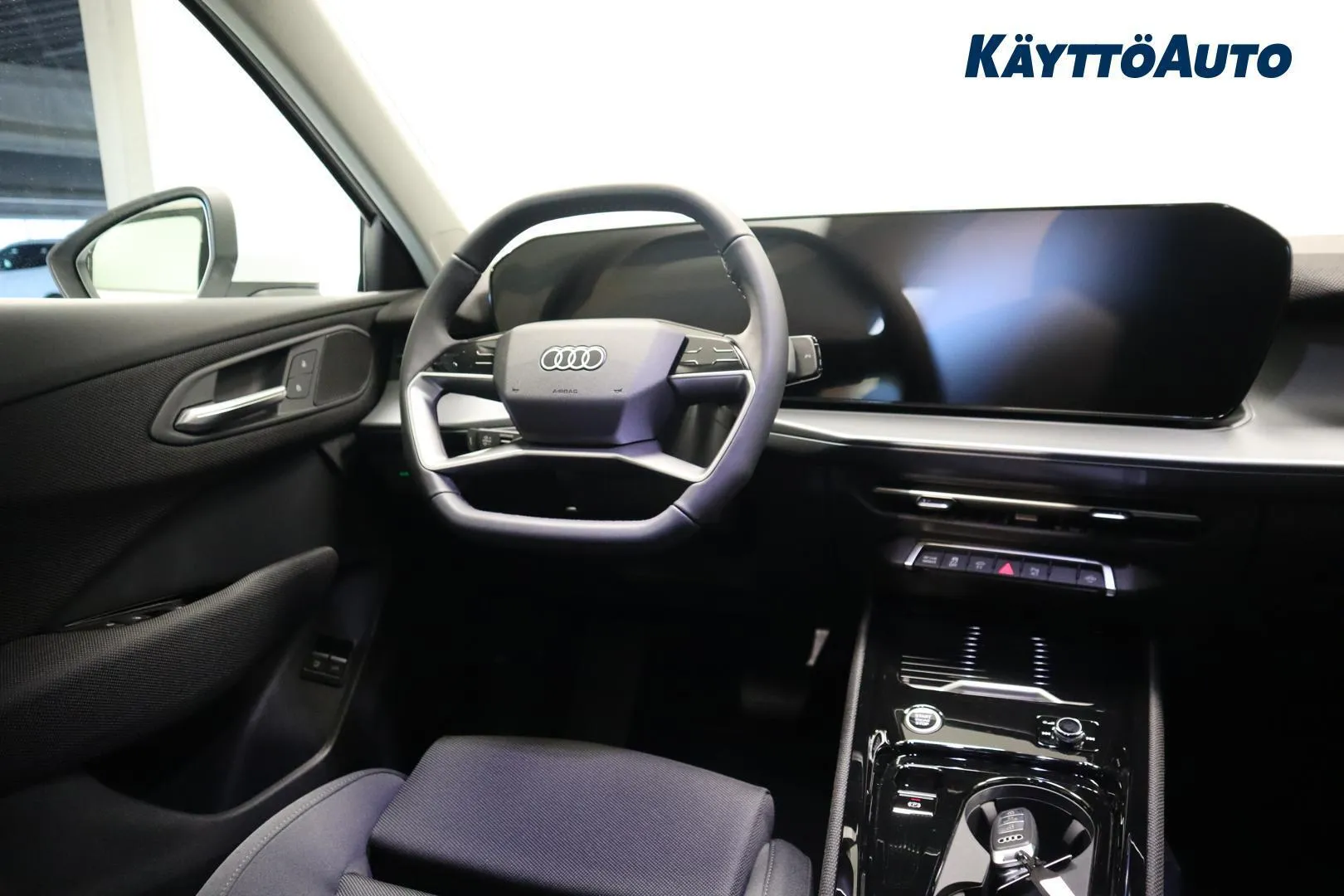 Audi Q3 JOR-483 carousel image