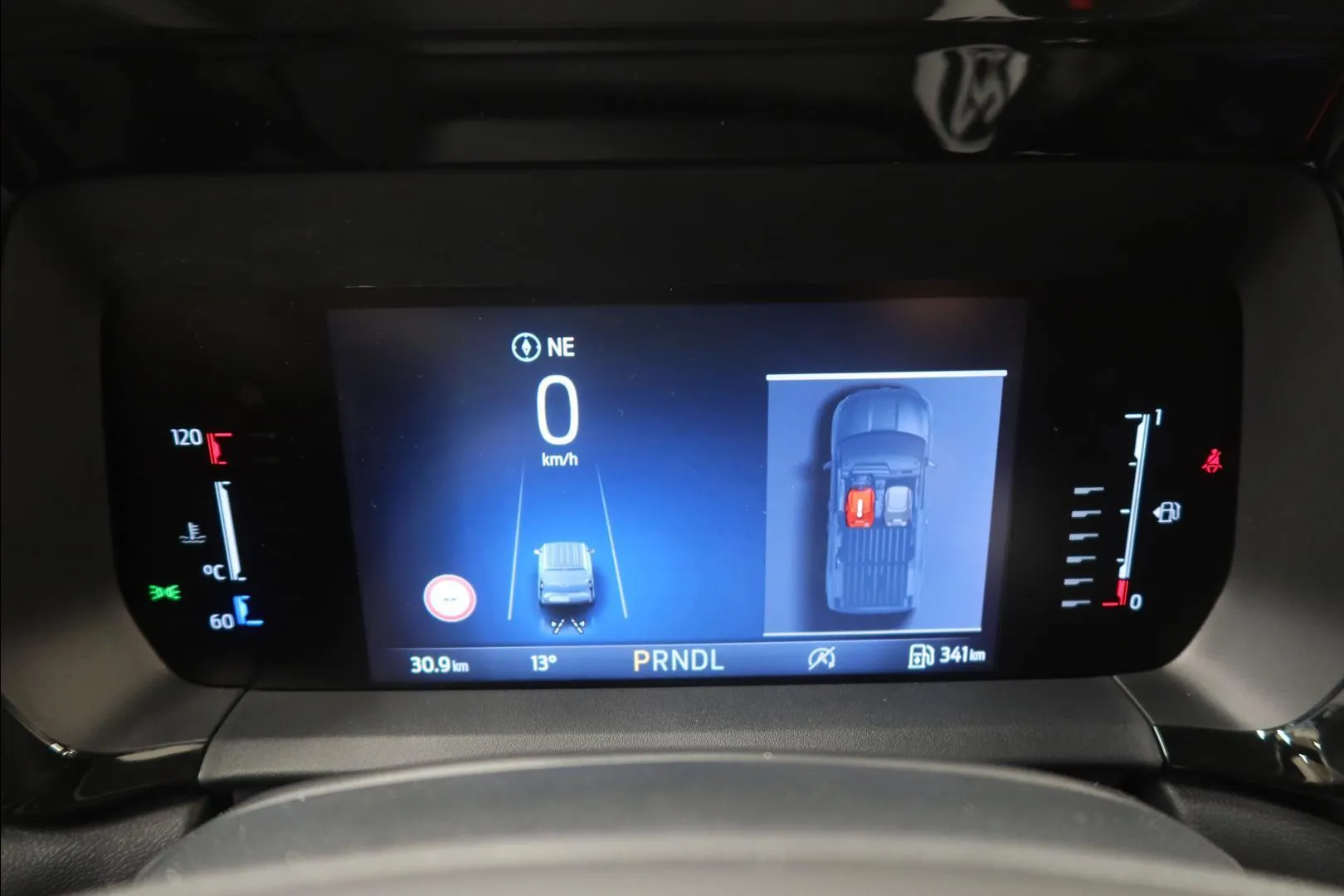 FORD TRANSIT COURIER NOM-533 carousel image